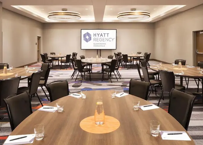 Hyatt Regency - Minneapolis Hotel 4*